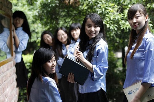 溪口首届武岭<em>女子国学班</em>开学_中国少年国学院